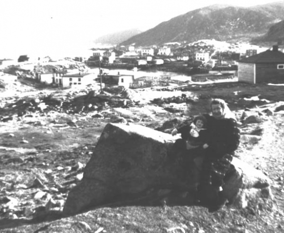 171: Madge Barry with her aunt Madge, above the harbour. (circa 1961) [courtesy of Maurice Barry]  - Madge daughter of Denis Patrick Barry &amp;amp; Kathleen Hayes